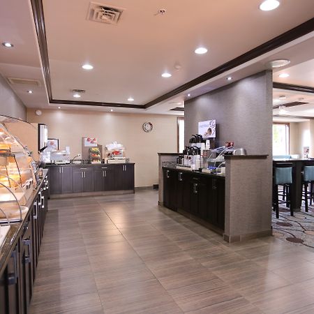 Holiday Inn Express Hotel & Suites Vernon By Ihg Ngoại thất bức ảnh