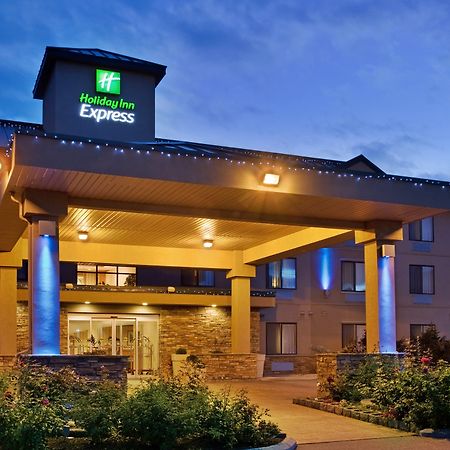 Holiday Inn Express Hotel & Suites Vernon By Ihg Ngoại thất bức ảnh