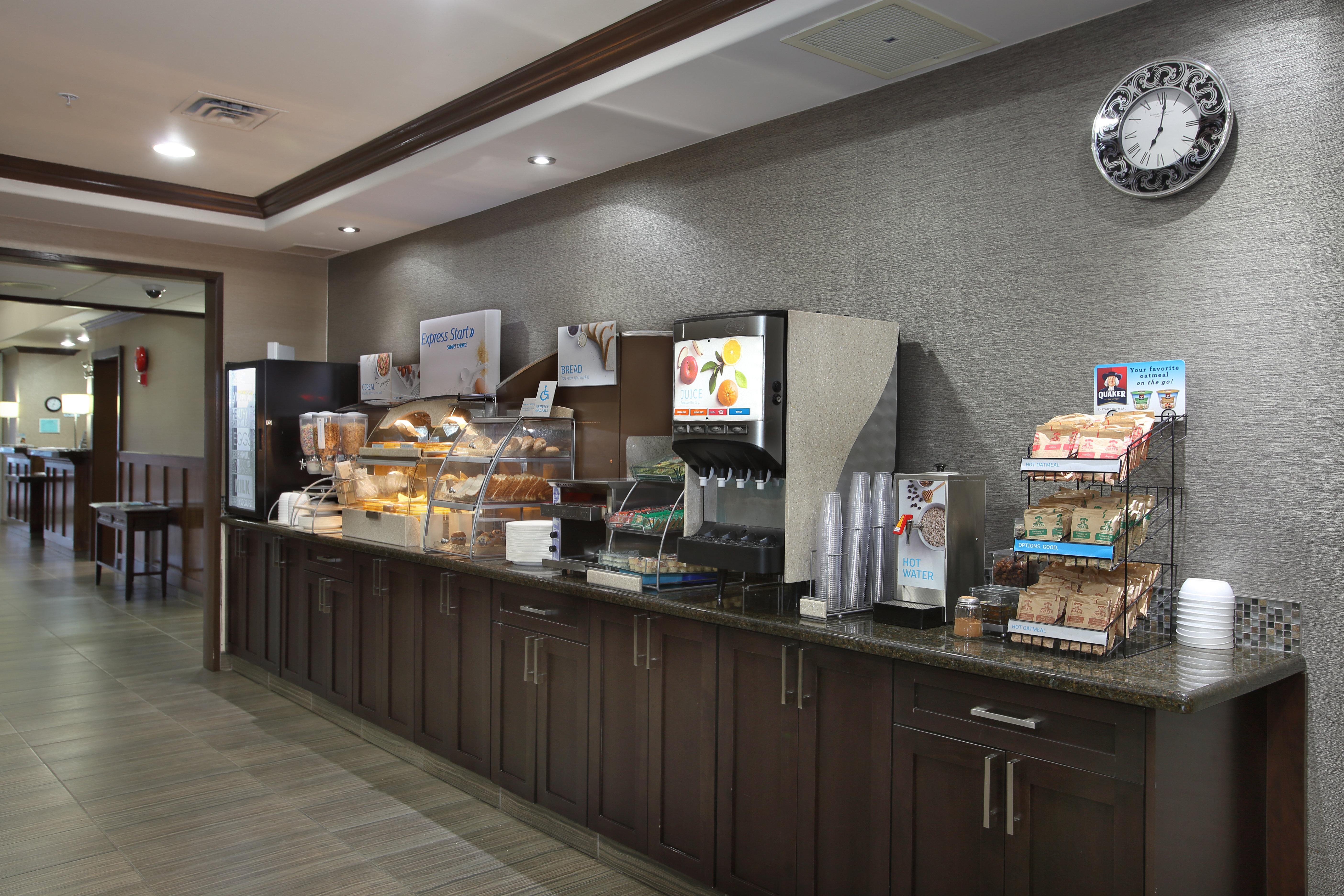 Holiday Inn Express Hotel & Suites Vernon By Ihg Ngoại thất bức ảnh