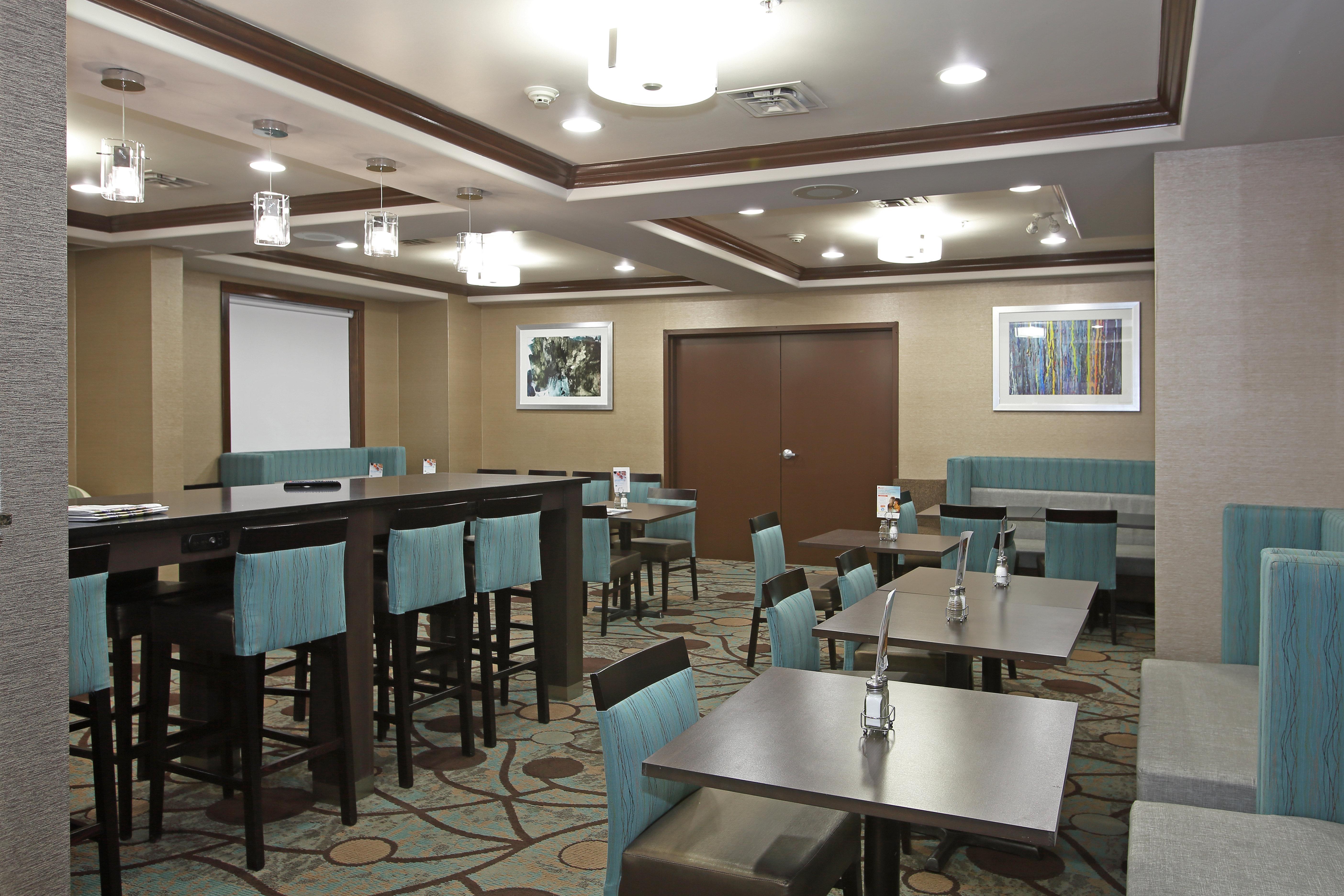 Holiday Inn Express Hotel & Suites Vernon By Ihg Ngoại thất bức ảnh