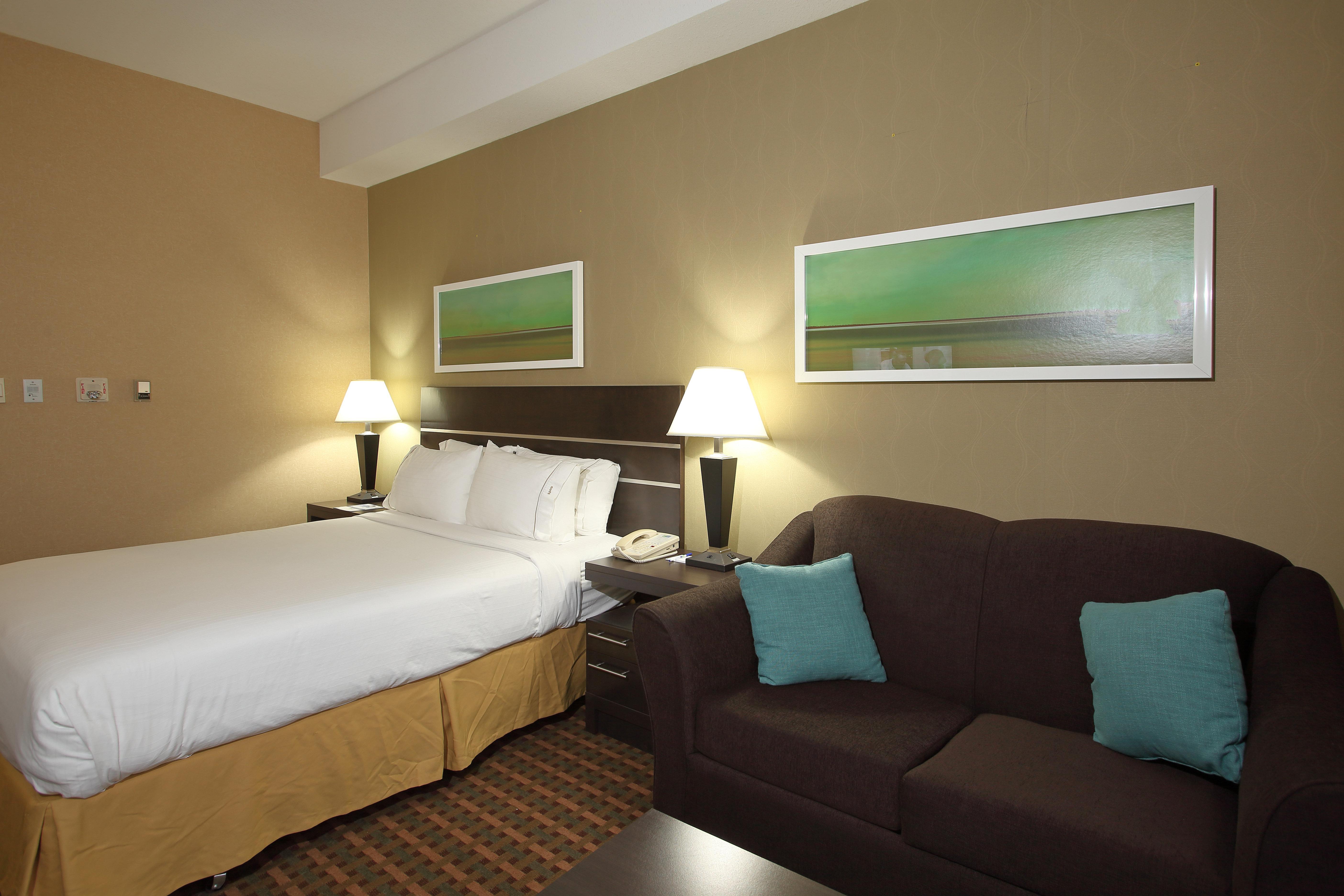 Holiday Inn Express Hotel & Suites Vernon By Ihg Ngoại thất bức ảnh