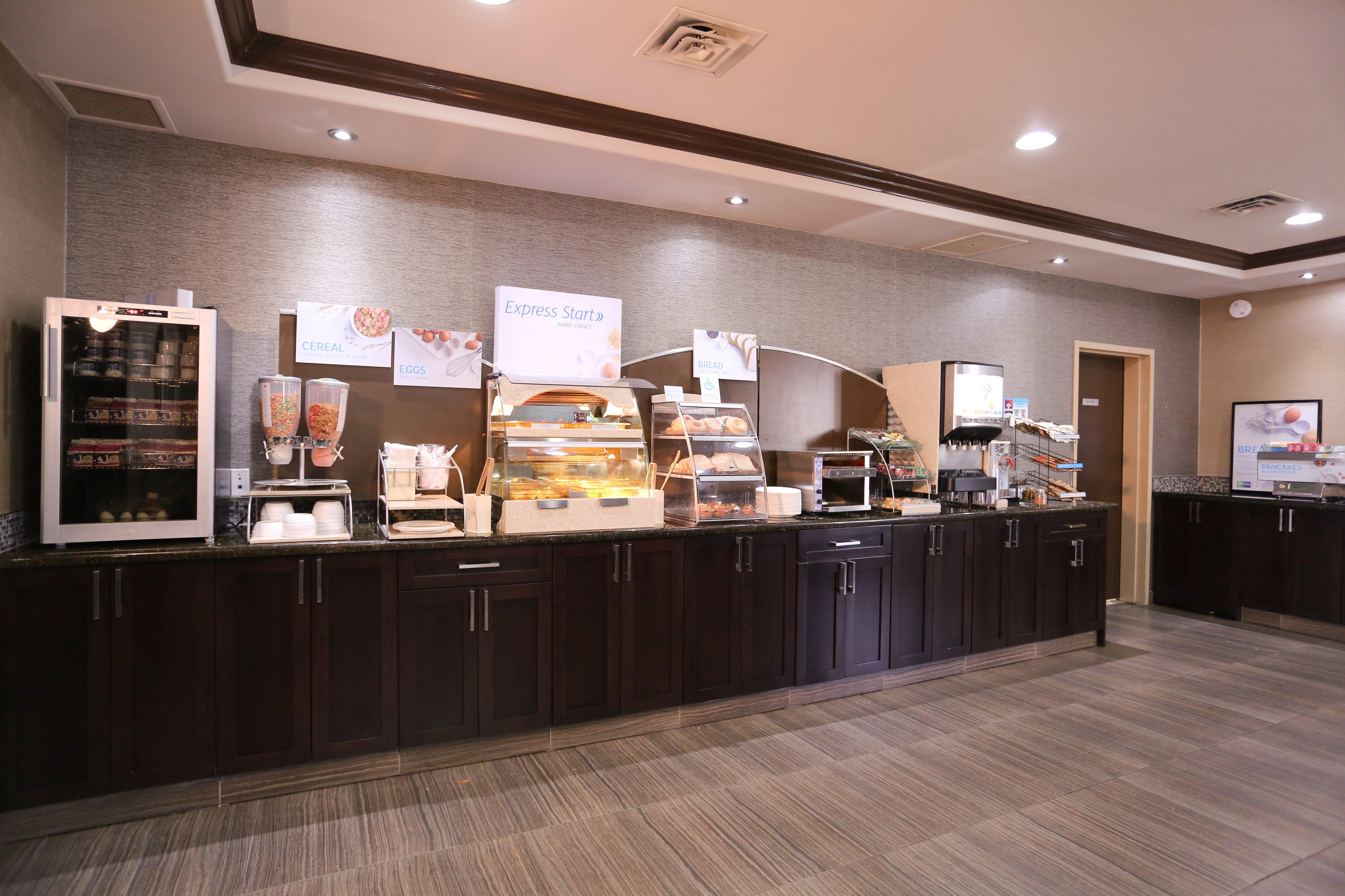 Holiday Inn Express Hotel & Suites Vernon By Ihg Ngoại thất bức ảnh