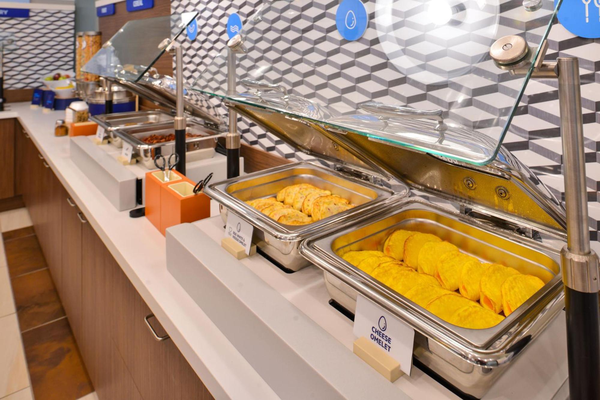 Holiday Inn Express Hotel & Suites Vernon By Ihg Ngoại thất bức ảnh