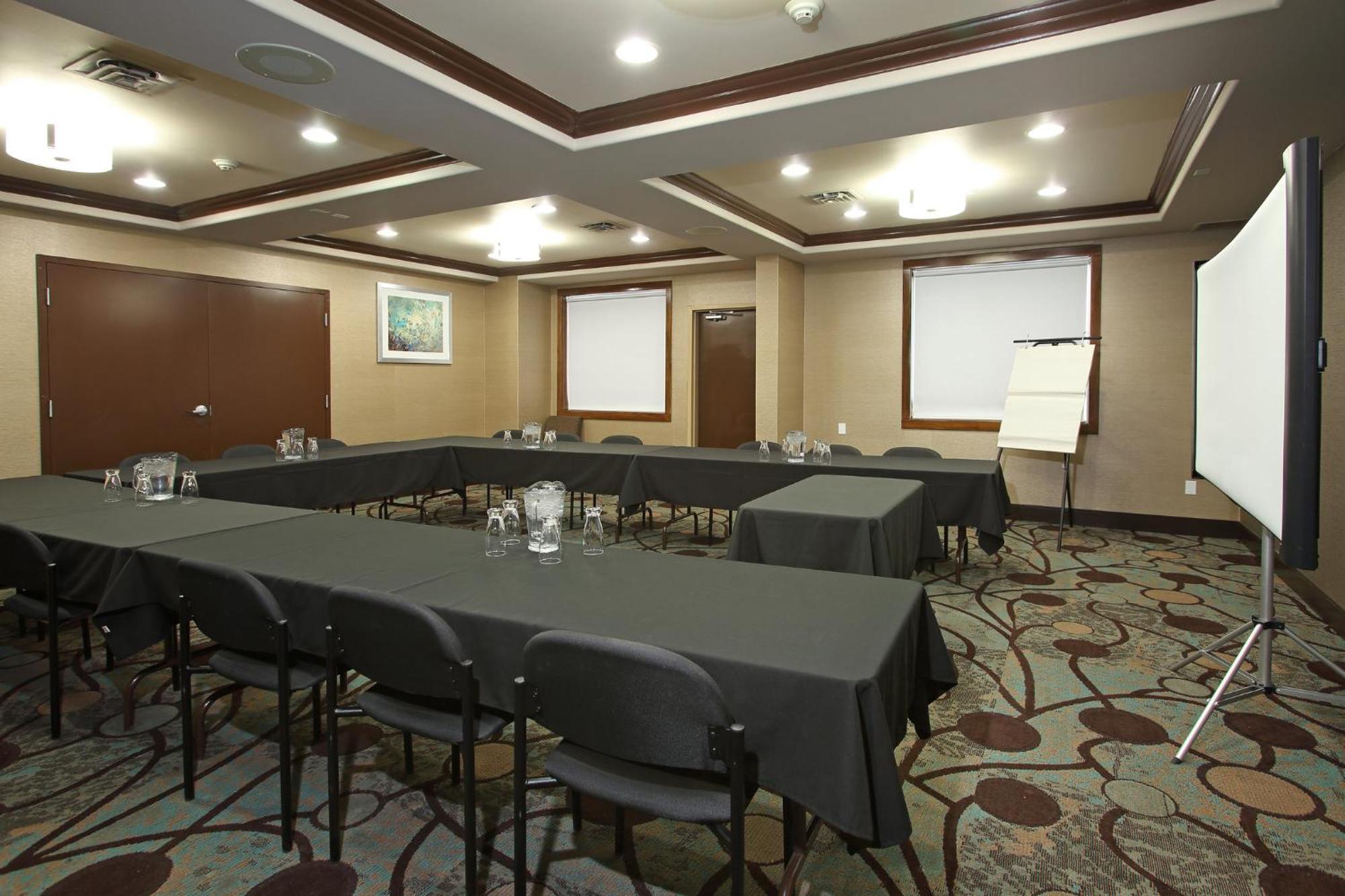 Holiday Inn Express Hotel & Suites Vernon By Ihg Ngoại thất bức ảnh