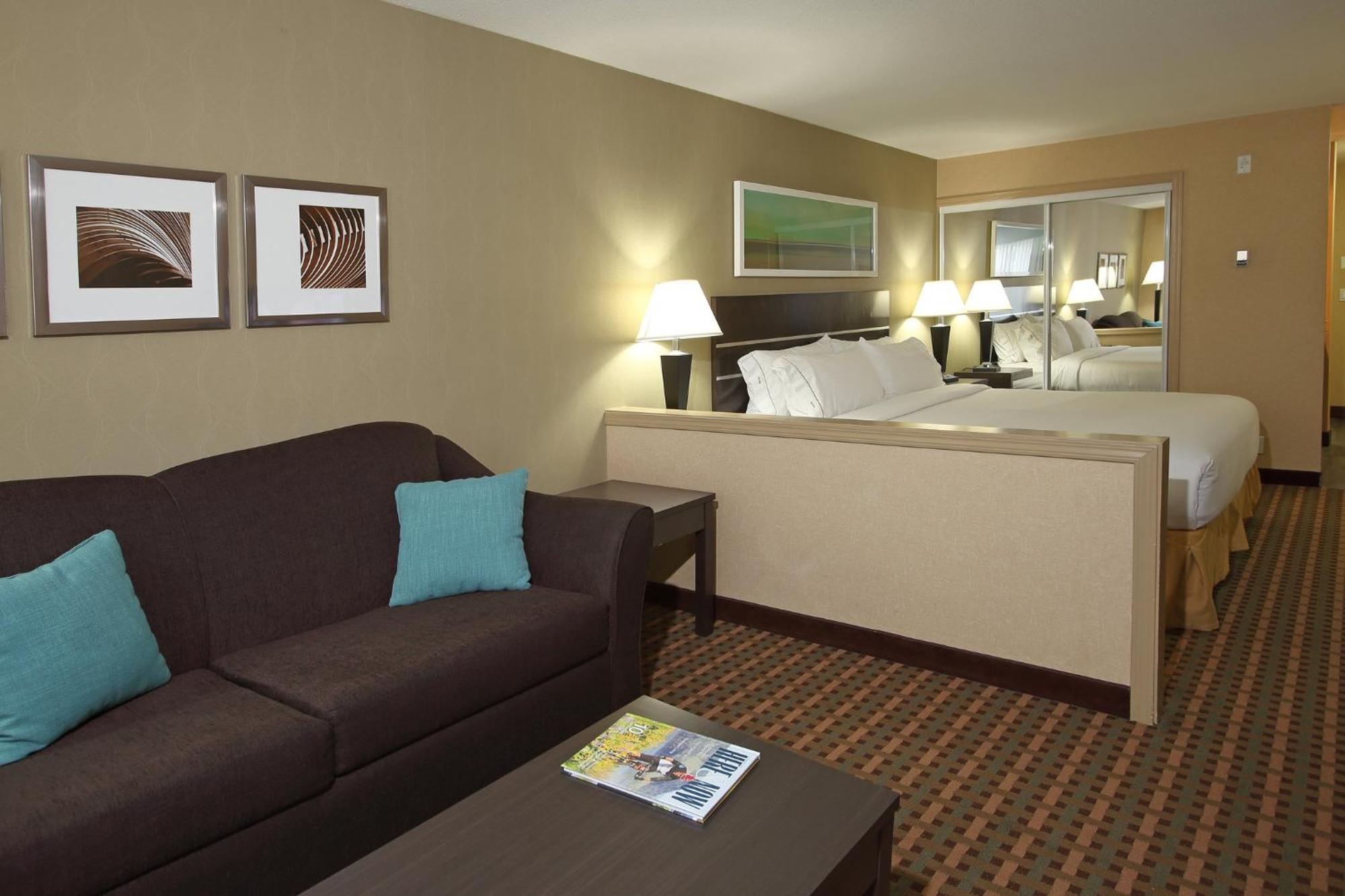 Holiday Inn Express Hotel & Suites Vernon By Ihg Ngoại thất bức ảnh